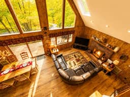 Rustic Hideout Retreat Game Room Sleeps 11 - Image 2