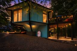 The Treehouse Retreat-The Hideout - Image 5