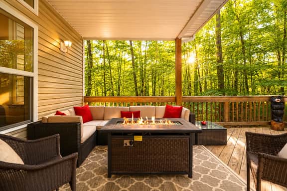 Powderhorn Ranch  Luxury Masthope Retreat - Image 2