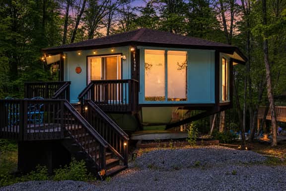 The Treehouse Retreat-The Hideout - Image 2