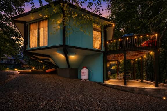 The Treehouse Retreat-The Hideout - Image 5