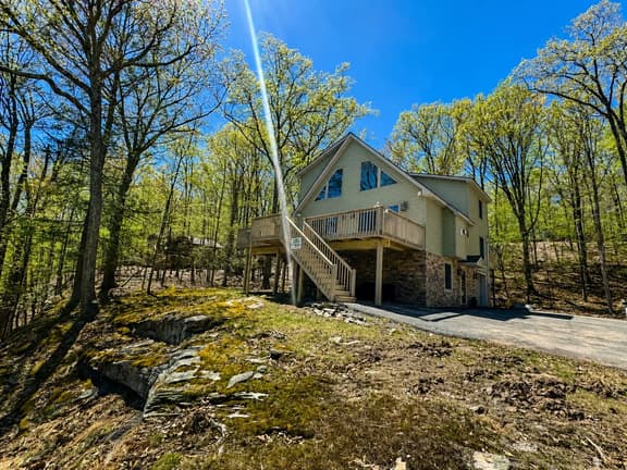 On the Rocks-Wallenpaupack lake Estates - Image 1